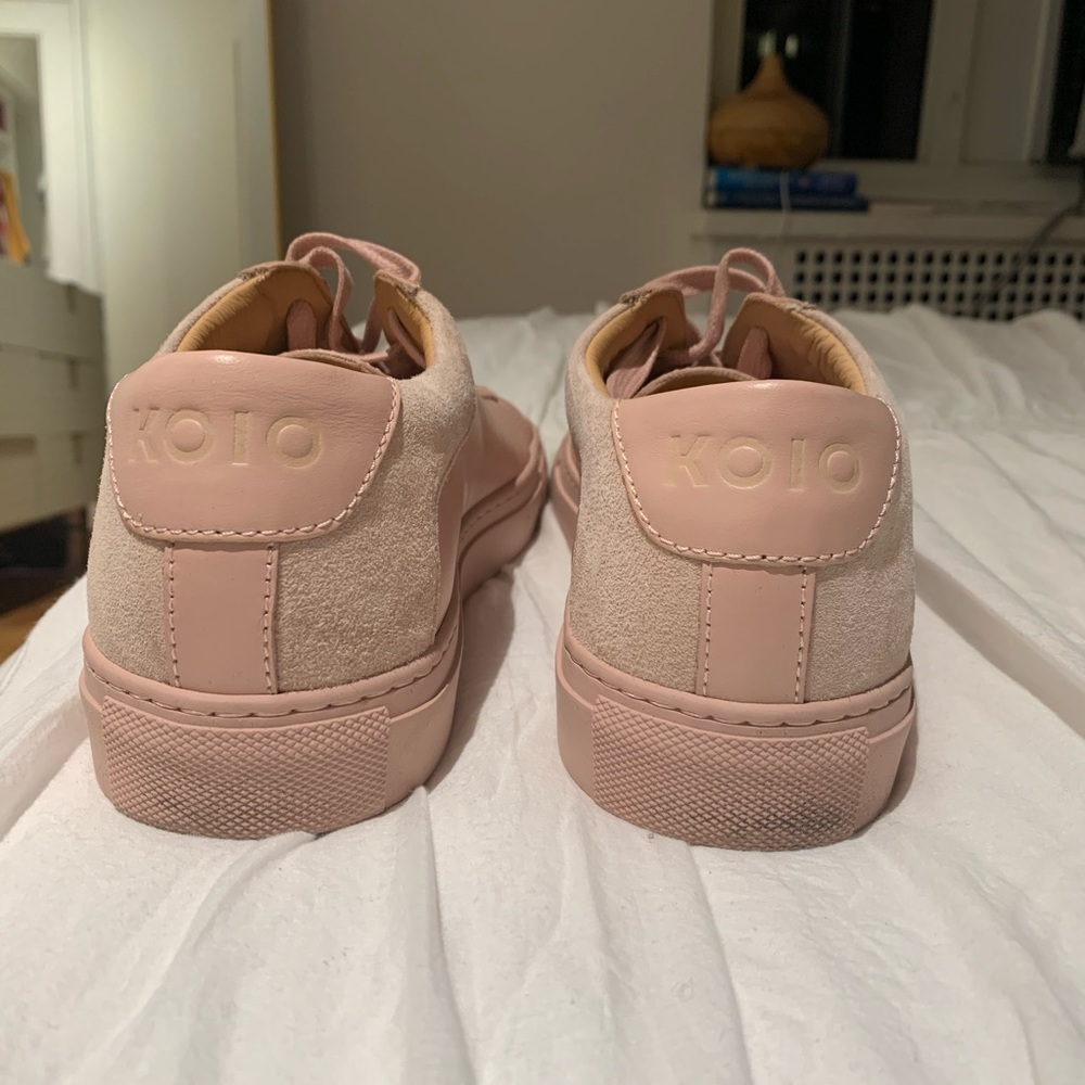 Sneakers - Picture 4 of 4